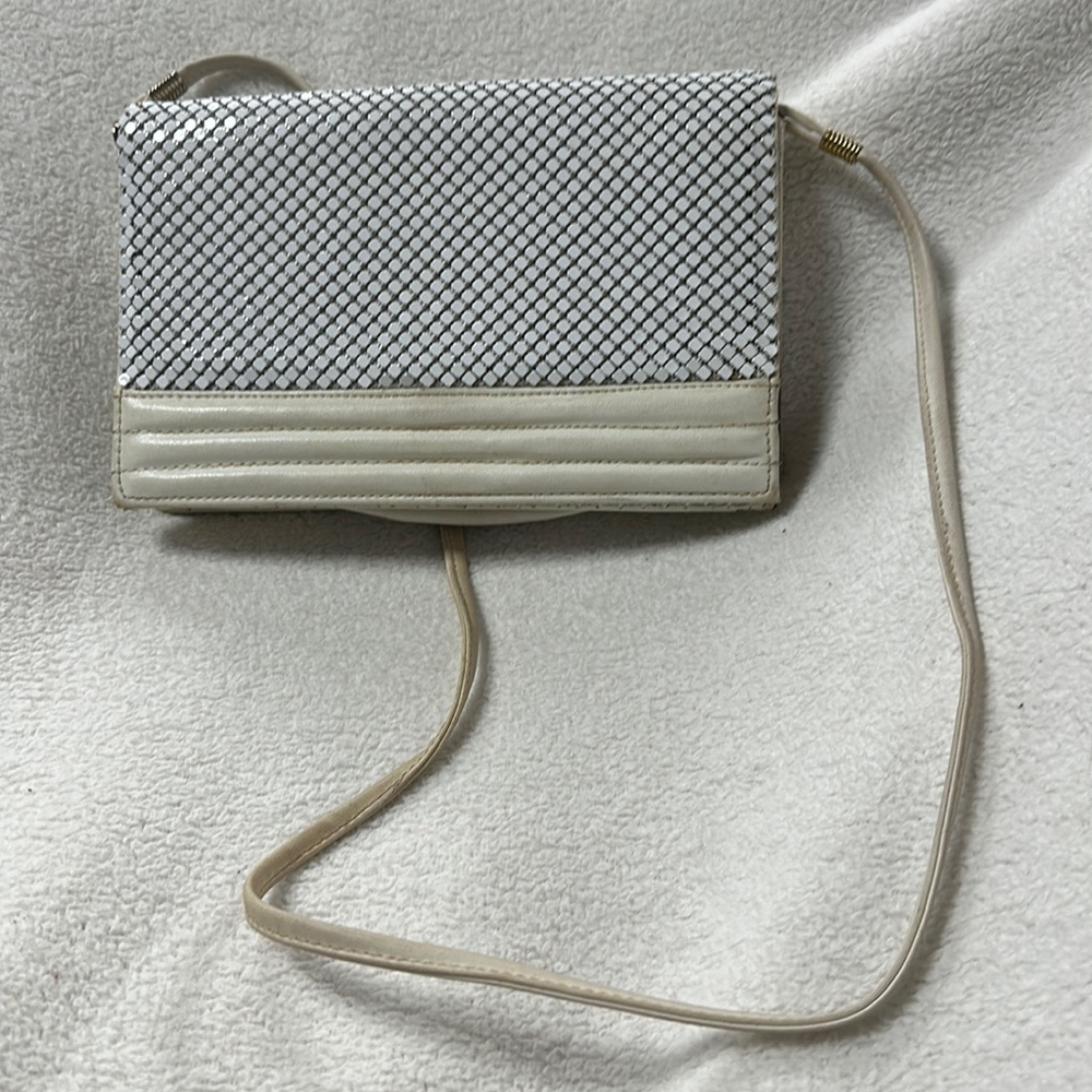 Whiting & Davis Off White Cream  Alumesh Metal Mesh Crossbody bag Great shape!